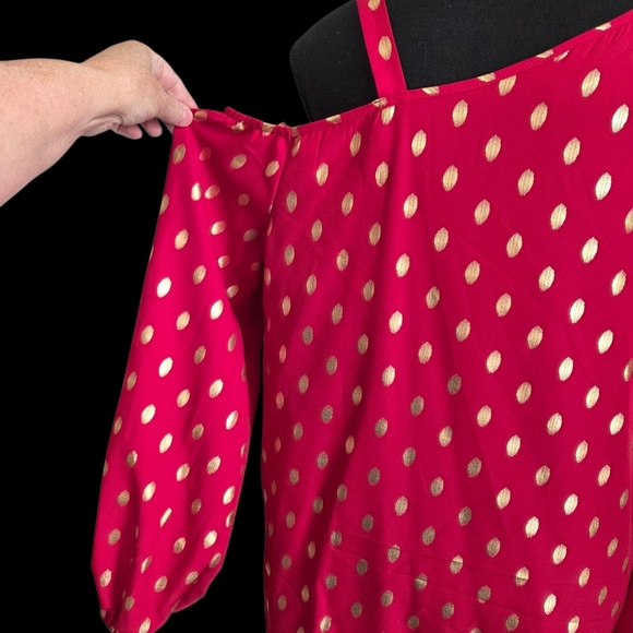 SHEIN Red One Sholder Blouse Blouse with Gold Accents Size XL - Picture 4 of 6